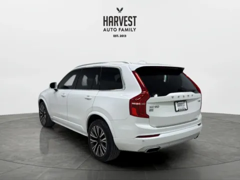 More photos of 2021 Volvo XC90 T6 Momentum Sport Utility 4D at Harvest Auto Family, NE