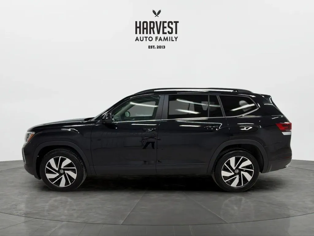 Volkswagen Atlas photo 2