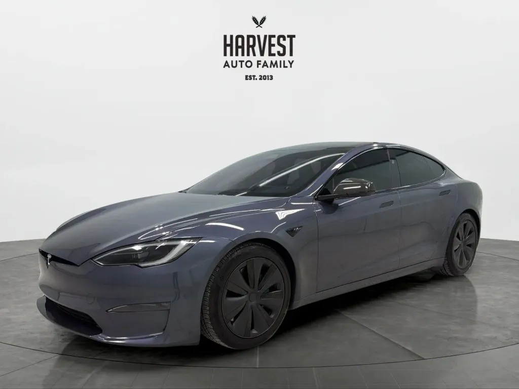 2023 Tesla Model S's photo