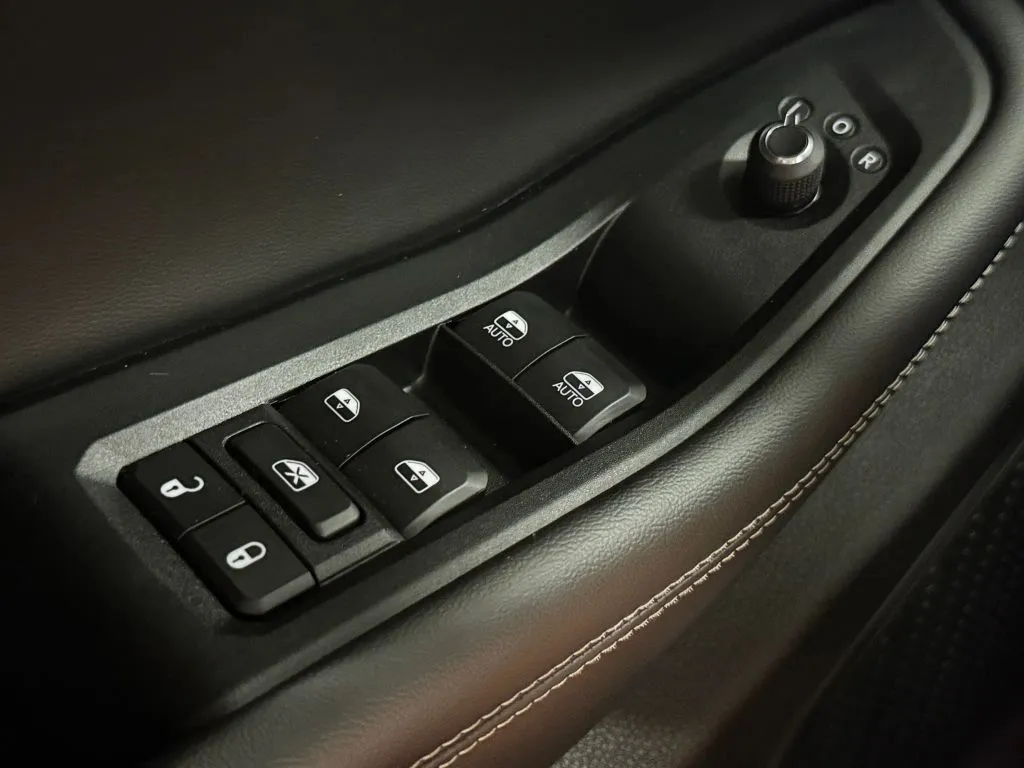 Jeep Grand Cherokee L photo 28