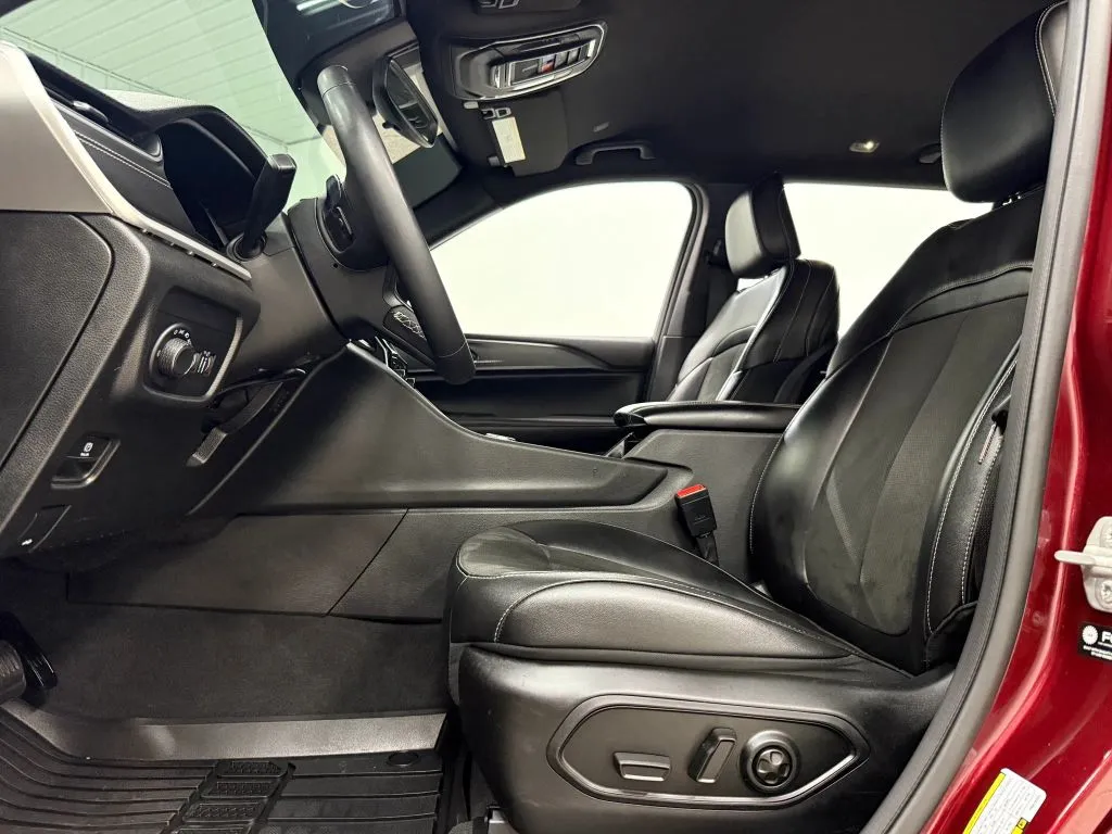 Jeep Grand Cherokee L photo 15