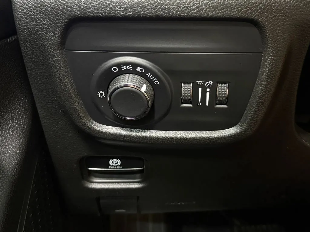 Jeep Grand Cherokee L photo 29