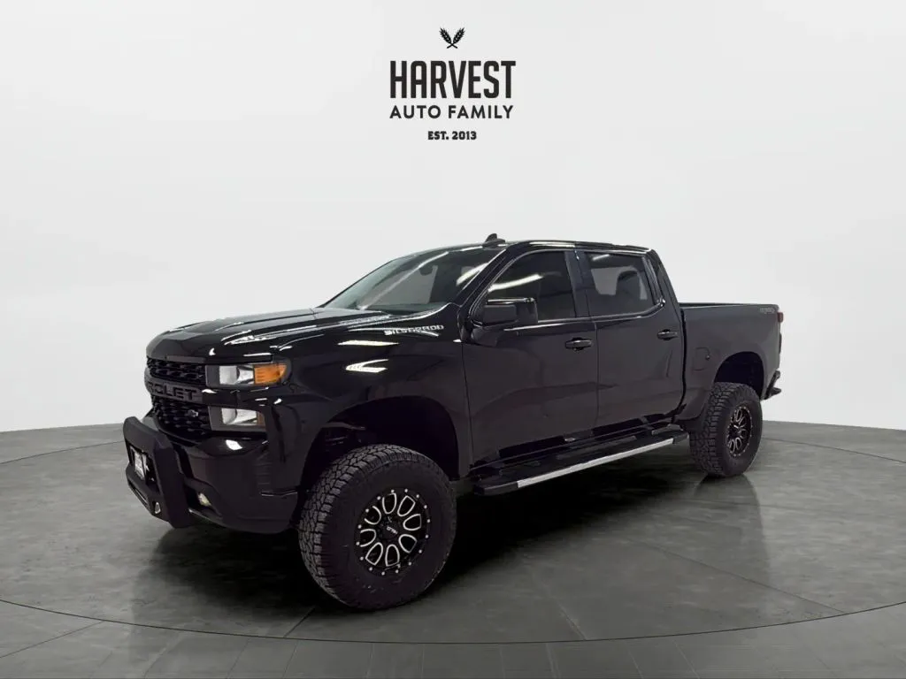 Black 2020 Chevrolet Silverado 1500 Crew Cab Custom Pickup 4D 5 3/4 ft for sale in Wahoo, NE