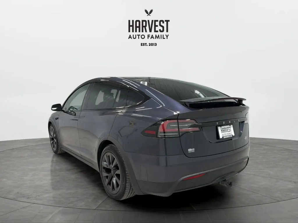 Tesla Model X photo 4