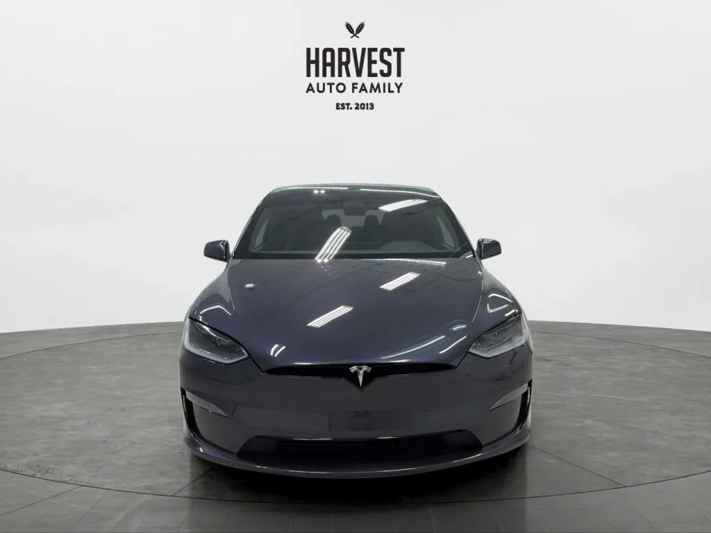 Tesla Model X photo 11