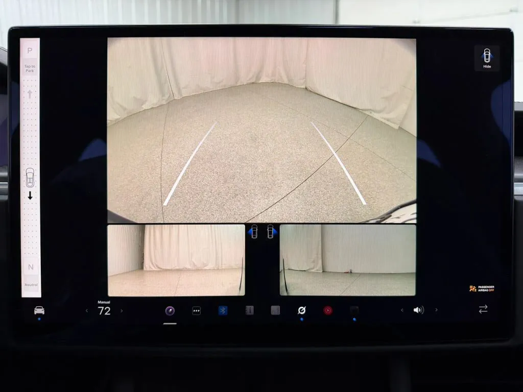 Tesla Model X photo 32