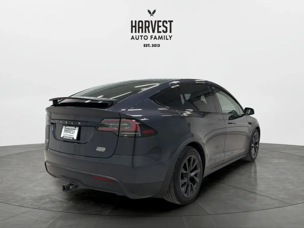 Tesla Model X photo 6
