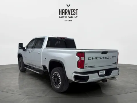 More photos of 2022 Chevrolet Silverado 2500 HD Crew Cab High Country Pickup 4D 6 1/2 ft at Harvest Auto Family, NE