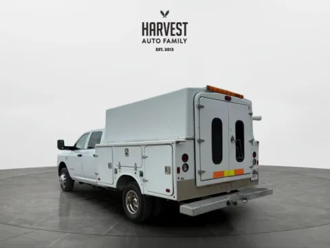 More photos of 2022 Ram 3500 Crew Cab & Chassis Tradesman Cab & Chassis 4D at Harvest Auto Family, NE