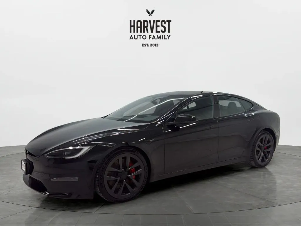 2025 Tesla Model S Plaid's photo