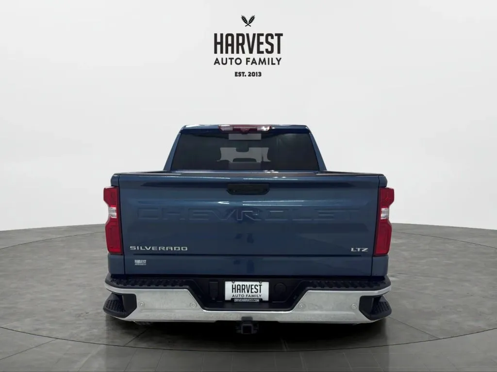 Chevrolet Silverado photo 5