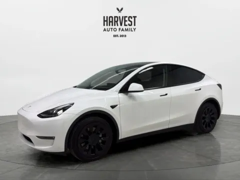 White 2024 Tesla Model Y Long Range Sport Utility 4D for sale in Wahoo, NE