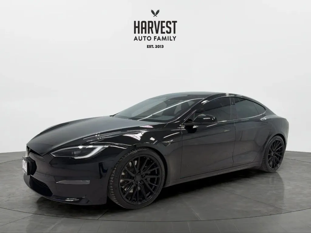 2023 Tesla Model S Plaid's photo