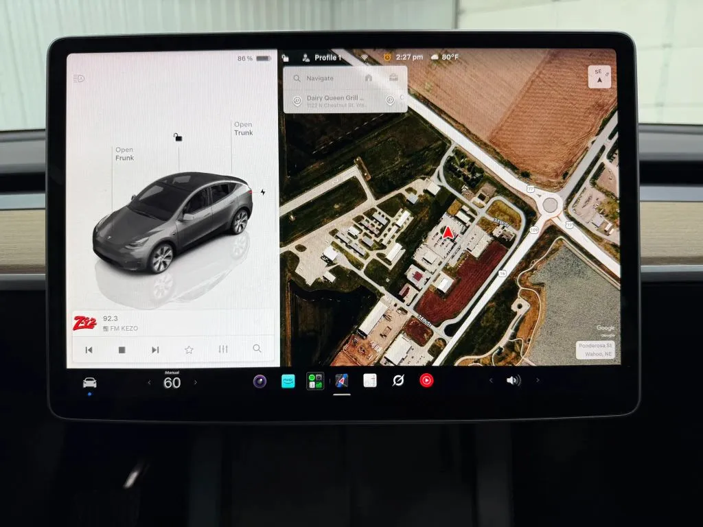 Tesla Model Y photo 23