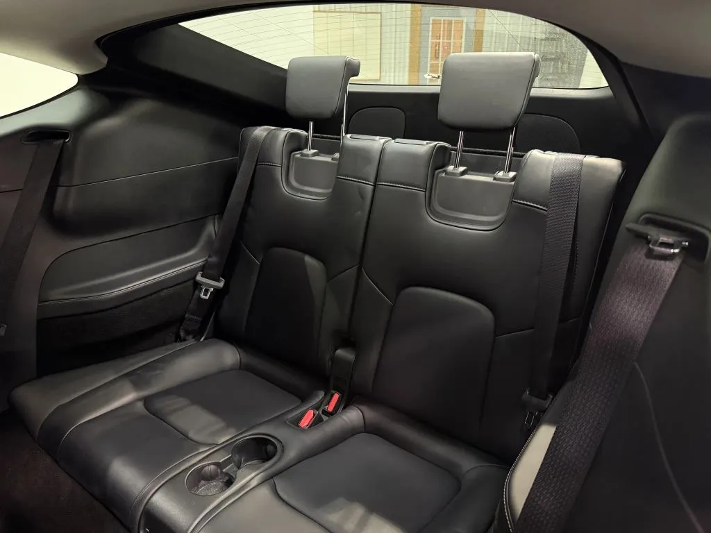Tesla Model Y photo 19