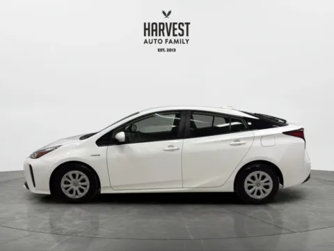 Photos of 2019 Toyota Prius LE Hatchback 4D for sale in Wahoo, NE at Harvest Auto Family