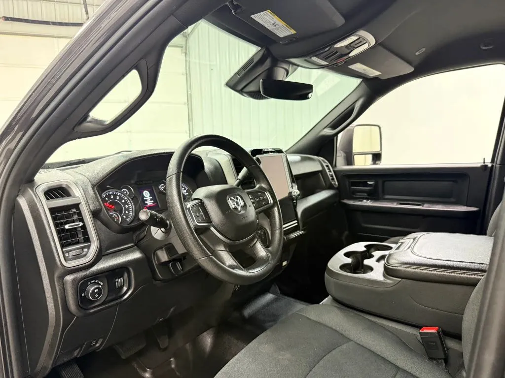 Ram 2500 photo 12