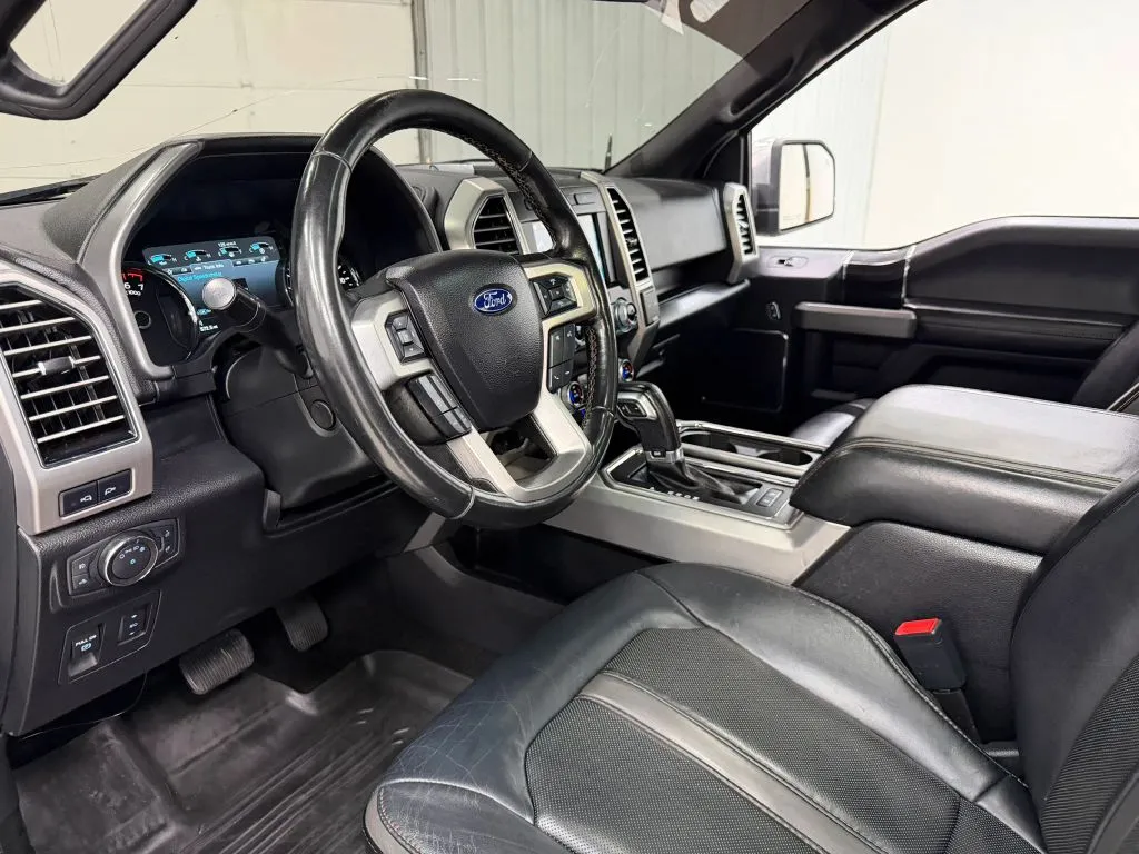 Ford F-150 photo 12