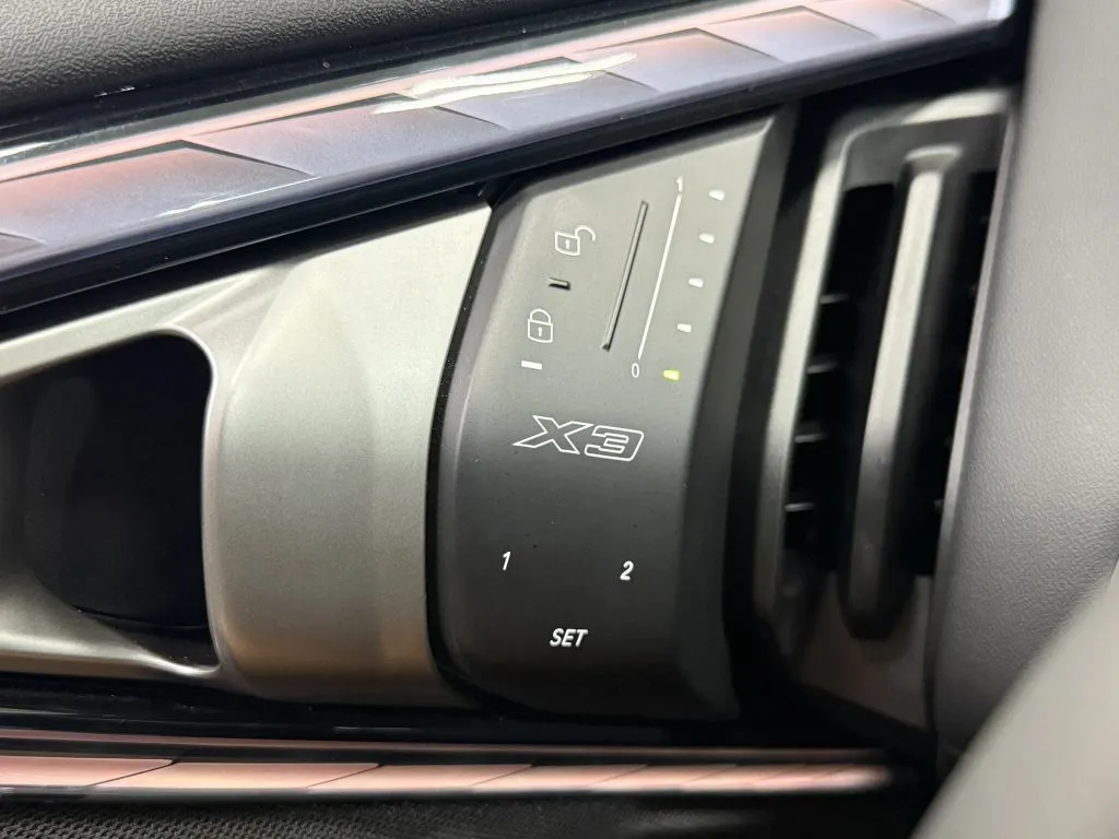 BMW X3 photo 28