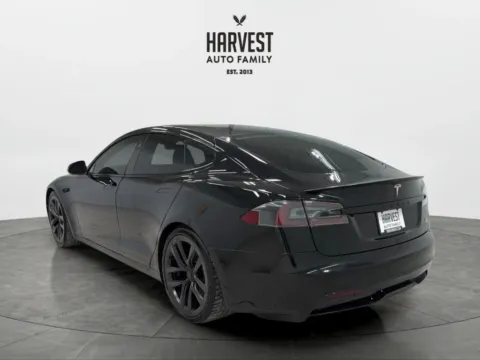 More photos of 2021 Tesla Model S Plaid Sedan 4D at Harvest Auto Family, NE