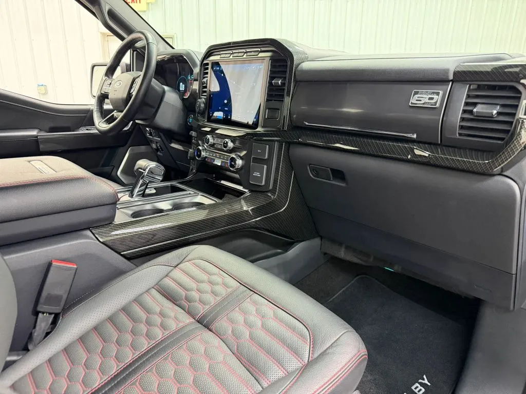 Ford F-150 photo 14