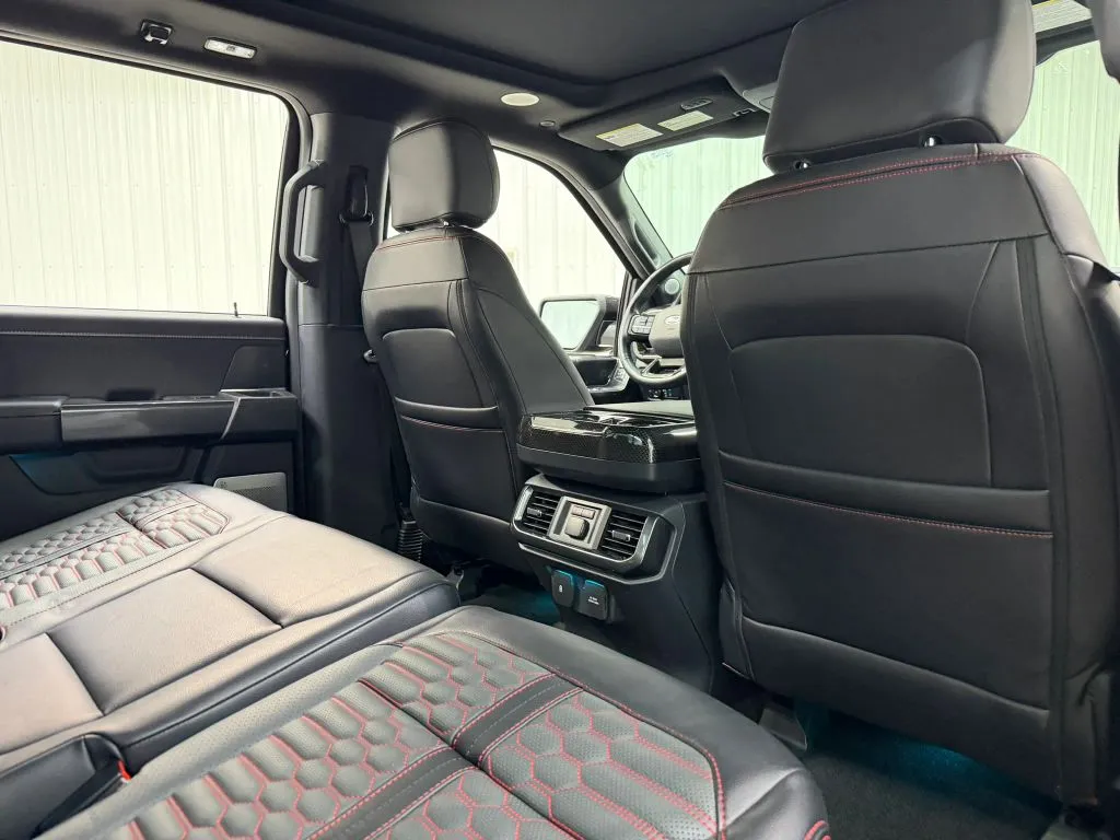 Ford F-150 photo 18