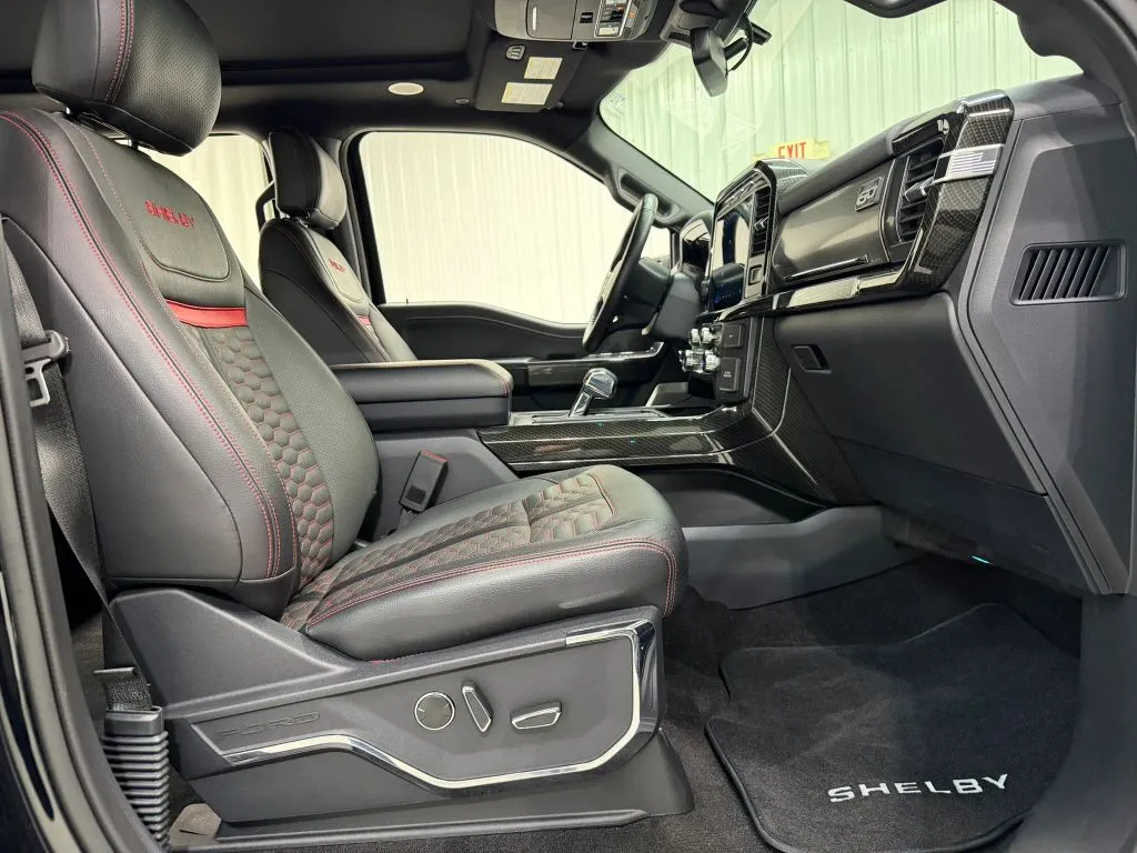 Ford F-150 photo 19