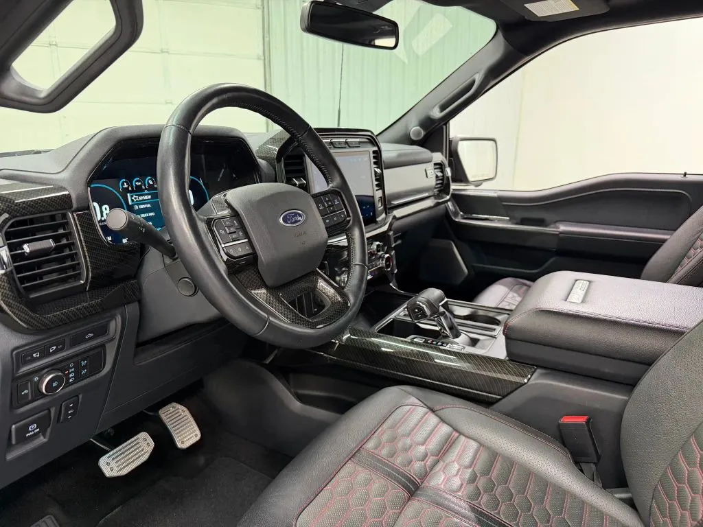 Ford F-150 photo 12