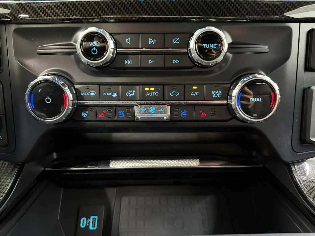 Ford F-150 photo 30