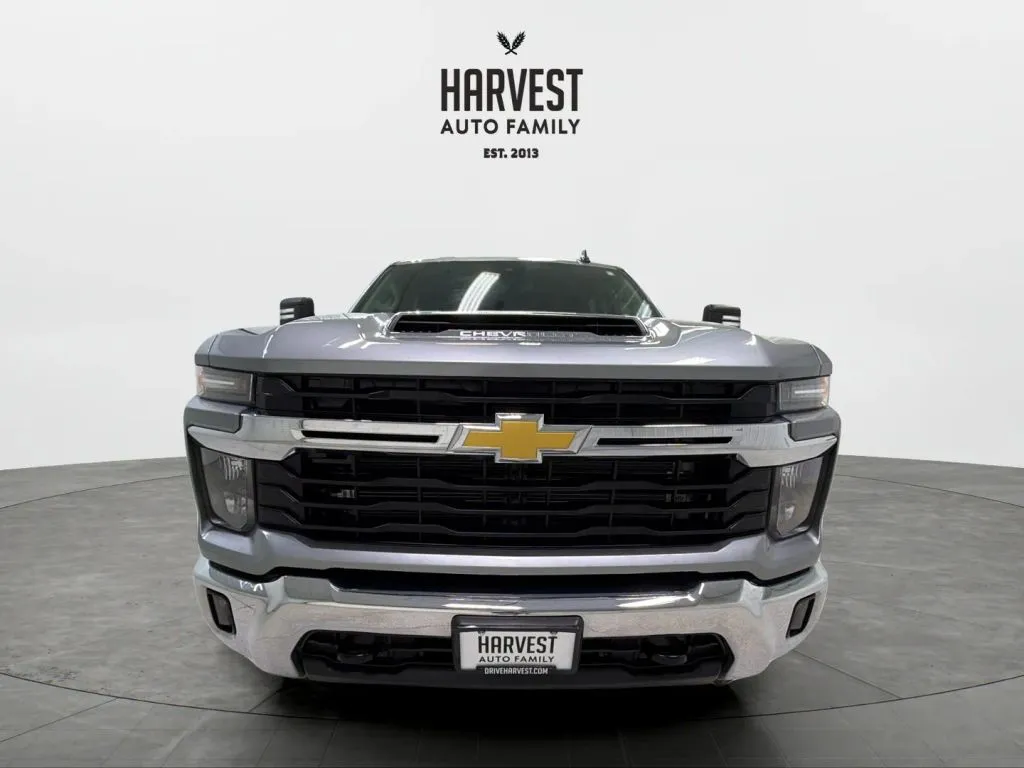 Chevrolet Silverado photo 11
