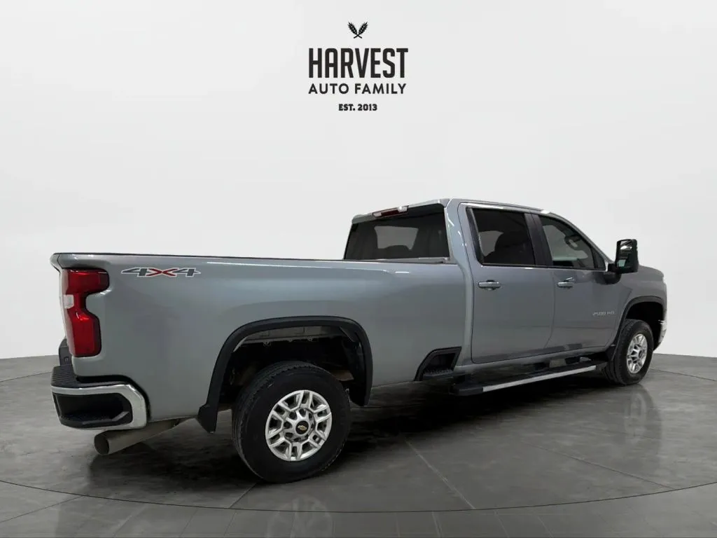 Chevrolet Silverado photo 7