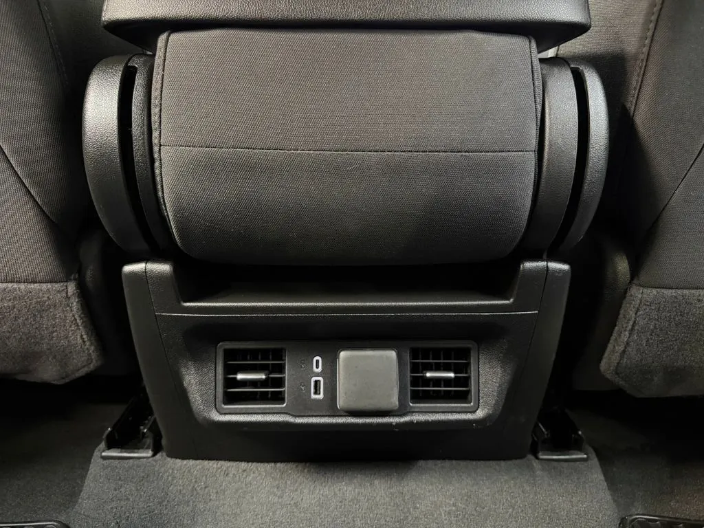 Chevrolet Silverado photo 17
