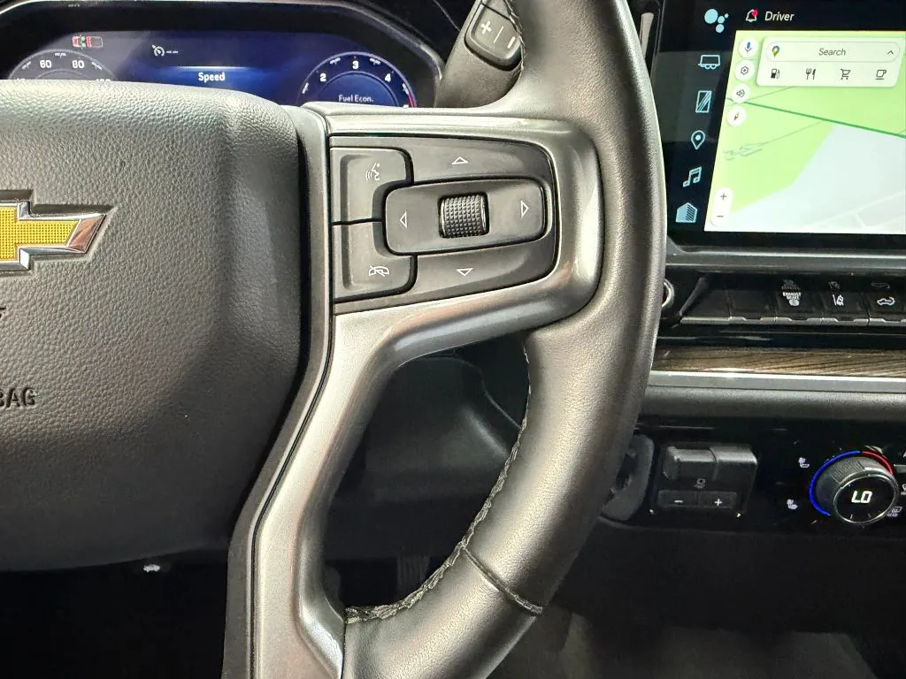 Chevrolet Silverado photo 30