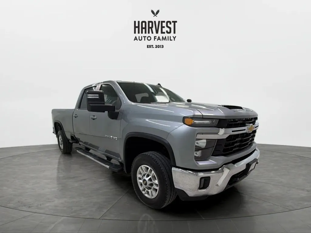 Chevrolet Silverado photo 10