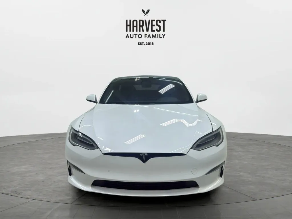 Tesla Model S photo 11