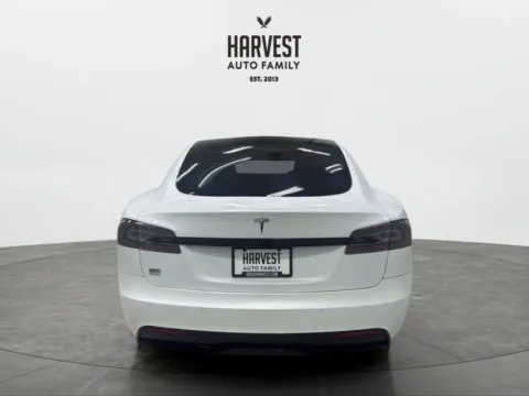 More photos of 2022 Tesla Model S Long Range Sedan 4D at Harvest Auto Family, NE