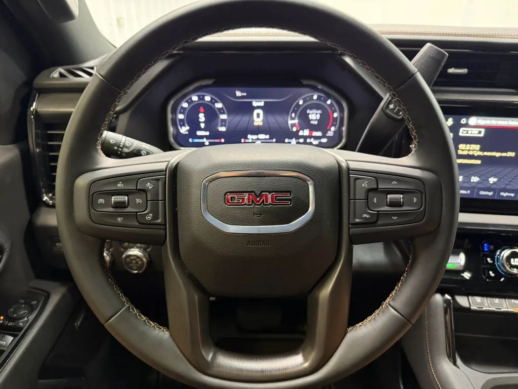 GMC Sierra photo 19