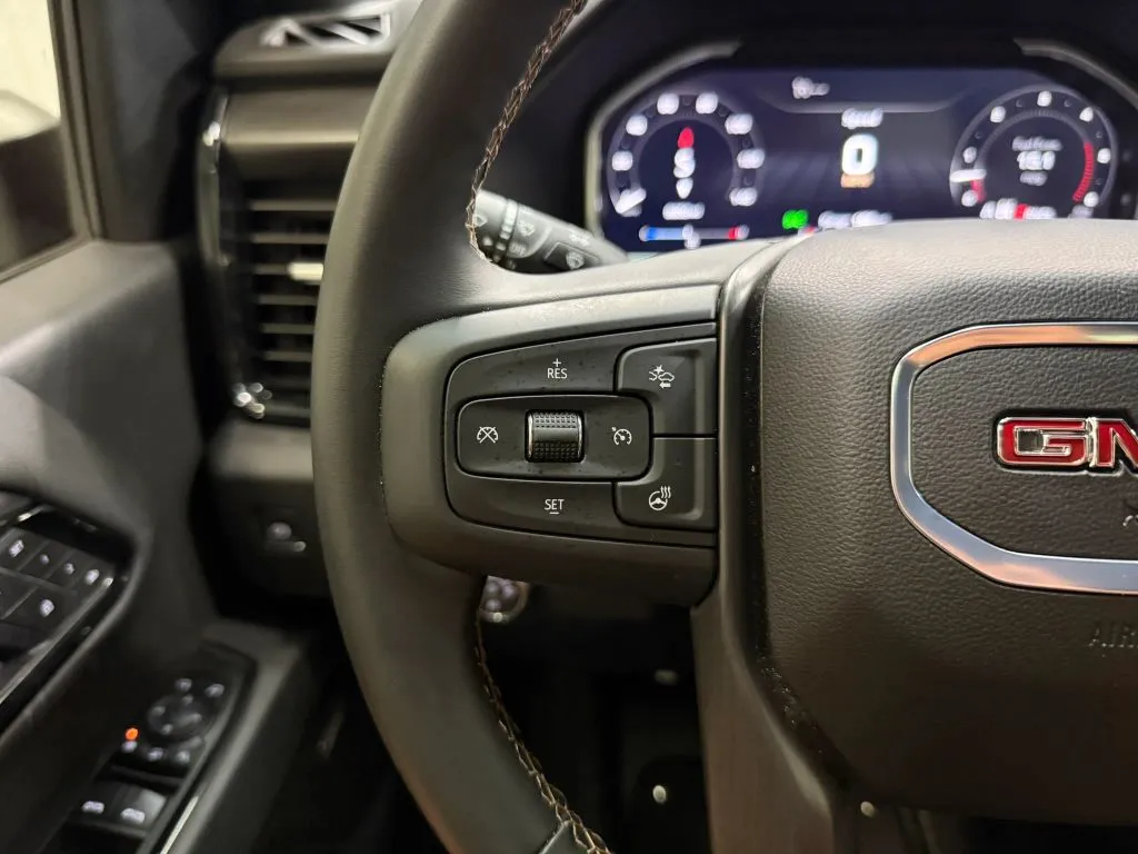 GMC Sierra photo 34