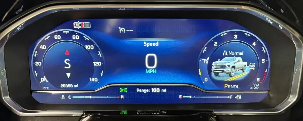 Chevrolet Silverado photo 20