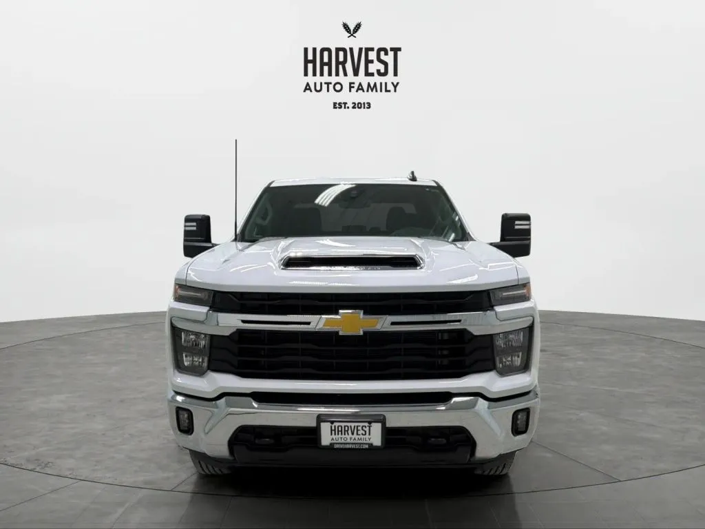 Chevrolet Silverado photo 11