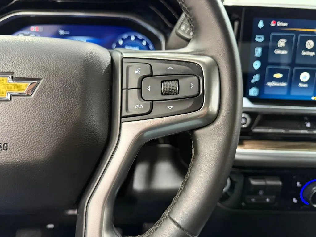 Chevrolet Silverado photo 30