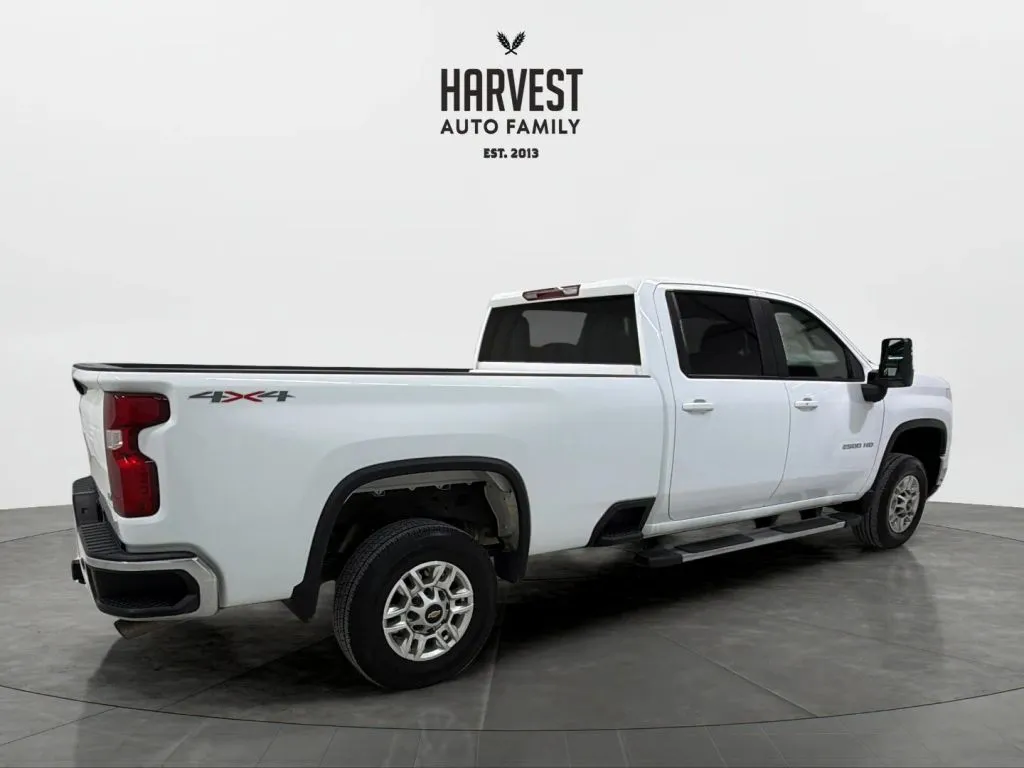 Chevrolet Silverado photo 7