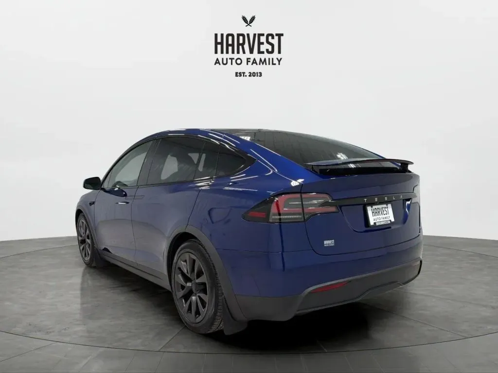 Tesla Model X photo 4