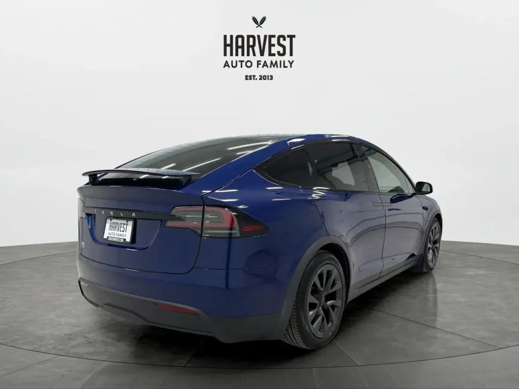 Tesla Model X photo 6