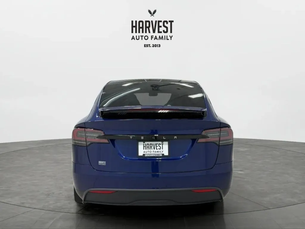 Tesla Model X photo 5