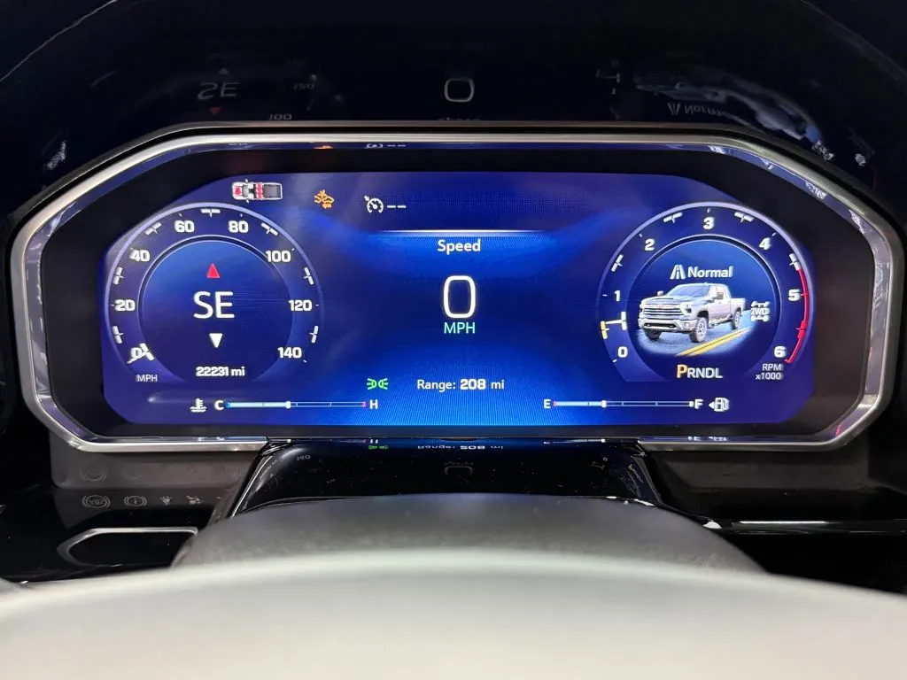 Chevrolet Silverado photo 20