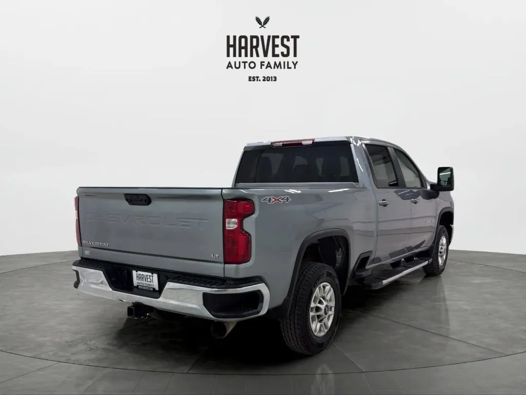 Chevrolet Silverado photo 6