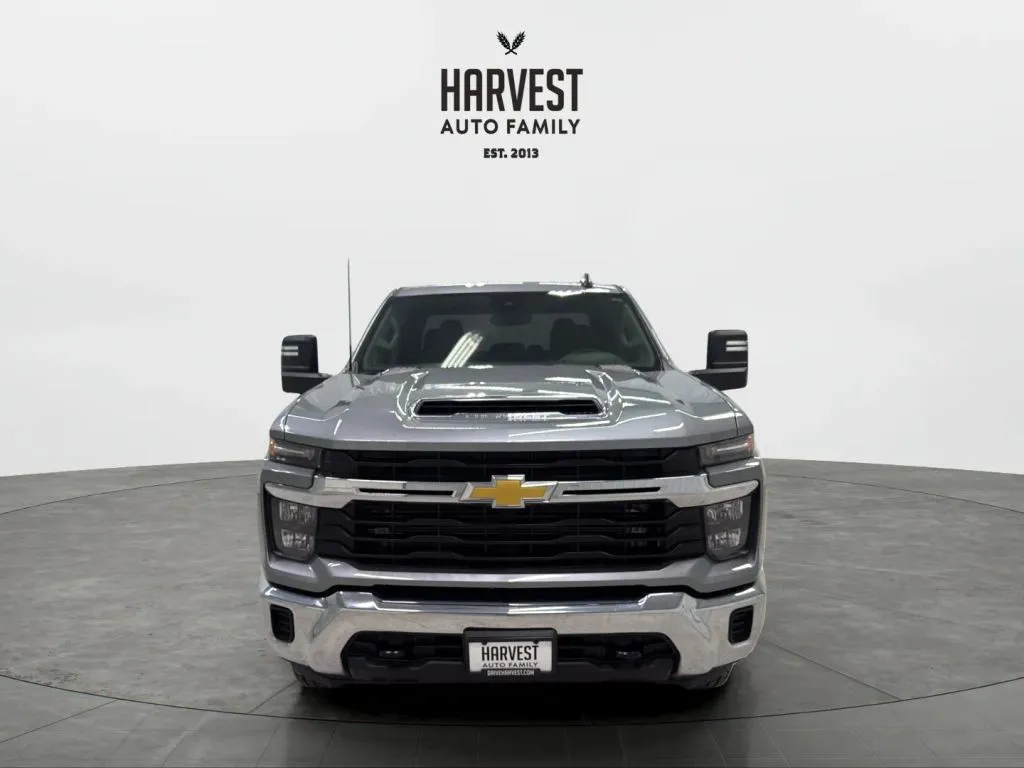 Chevrolet Silverado photo 11