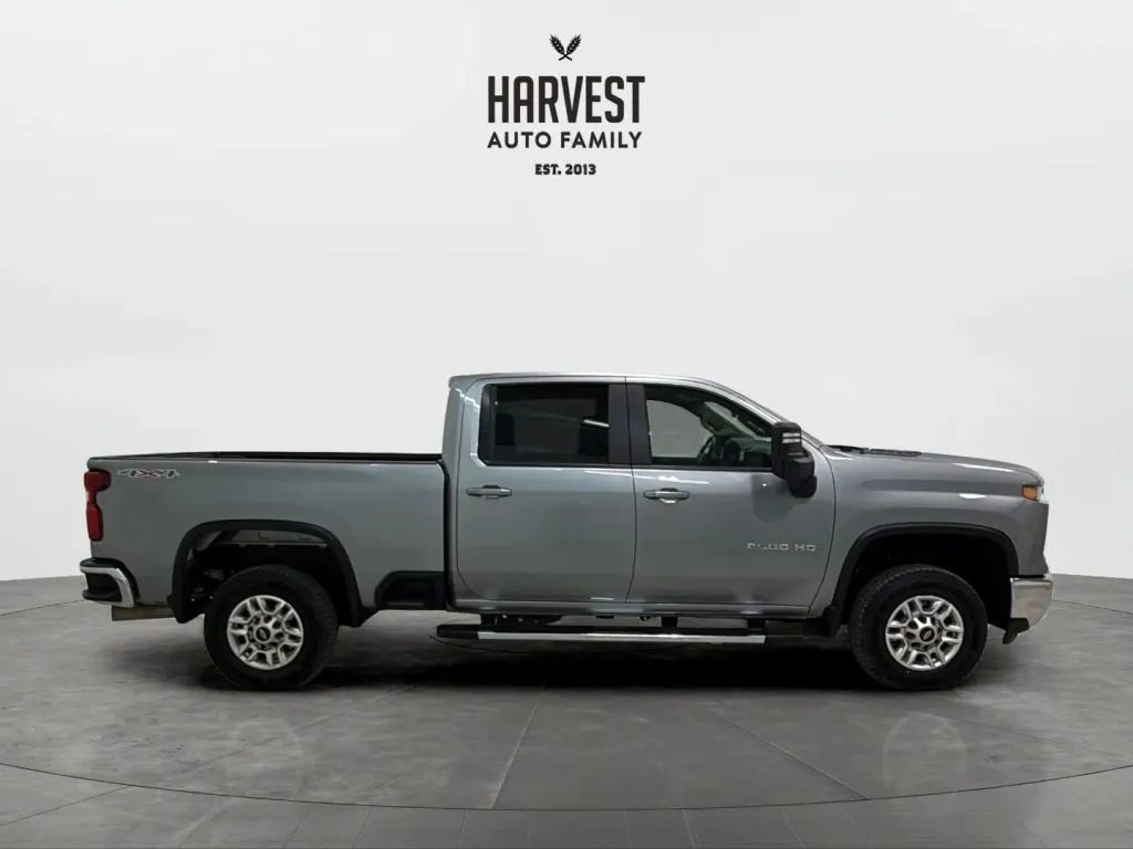 Chevrolet Silverado photo 8