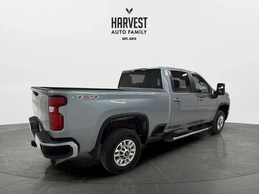 Chevrolet Silverado photo 7